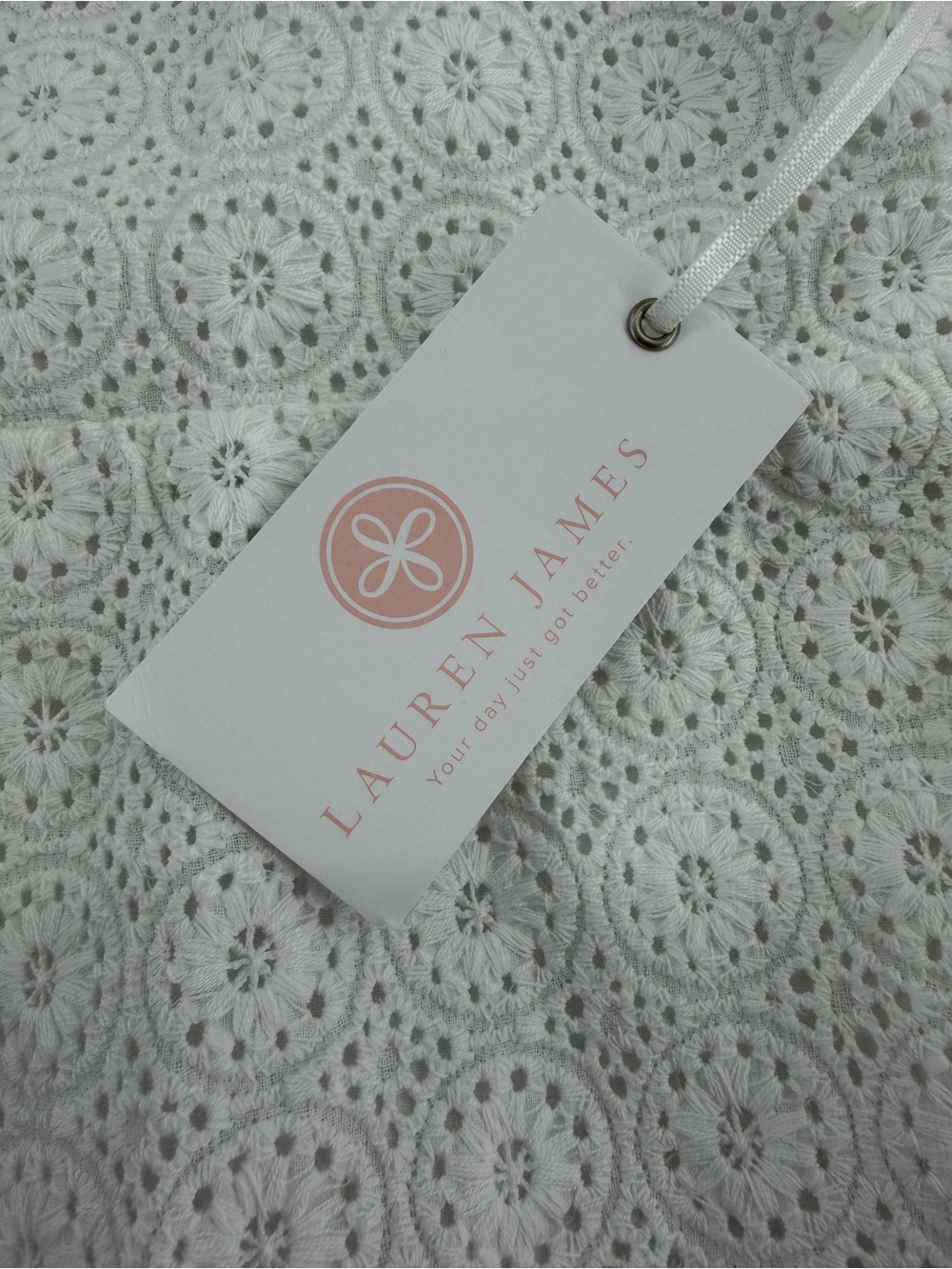Lauren James Newport Tiered Shoulder Knot Dress/White Eyelet/Size: Large - Picture 14 of 16